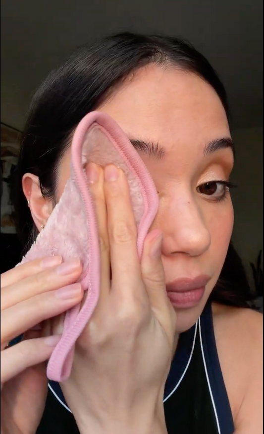 The Best Reusable Makeup Remover Cloth in Canada (And Why Water is All You Need)